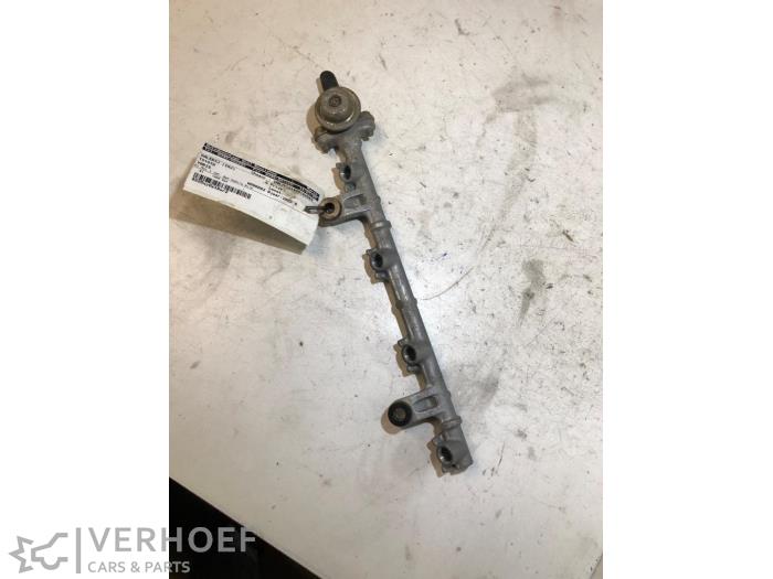 Gebruikte Common rail (Injectie) Toyota Yaris (P1) 1.0 16V VVT-i Prijs op aanvraag aangeboden door Verhoef Cars & Parts