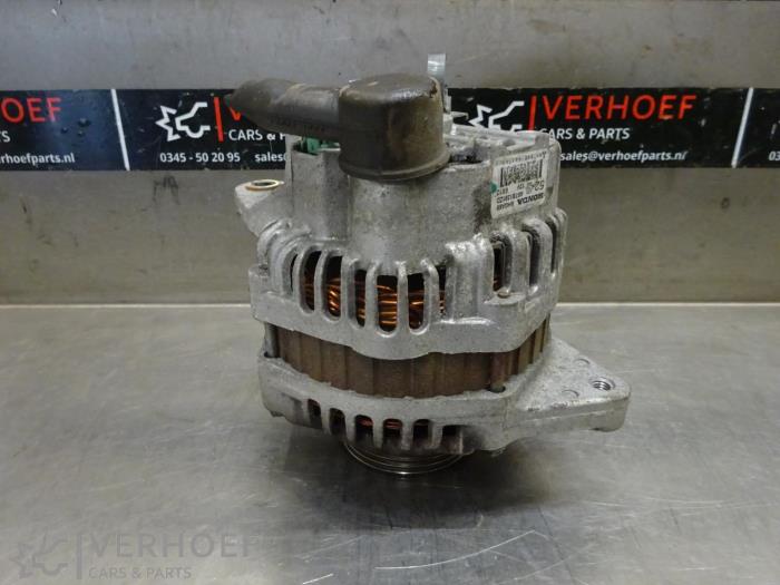 Gebruikte Dynamo Honda Jazz (GE) 1.4 i-Dsi Prijs op aanvraag aangeboden door Verhoef Cars & Parts