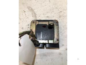 Gebruikte Computer Inspuit Toyota Avensis Wagon (T25/B1E) 2.0 16V D-4D Prijs € 50,00 Margeregeling aangeboden door Verhoef Cars & Parts