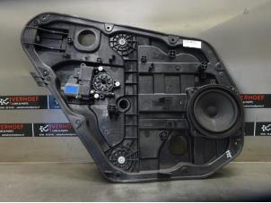 Gebruikte Ruitmechaniek 4Deurs links-achter Hyundai i40 CW (VFC) 1.7 CRDi 16V Prijs op aanvraag aangeboden door Verhoef Cars & Parts
