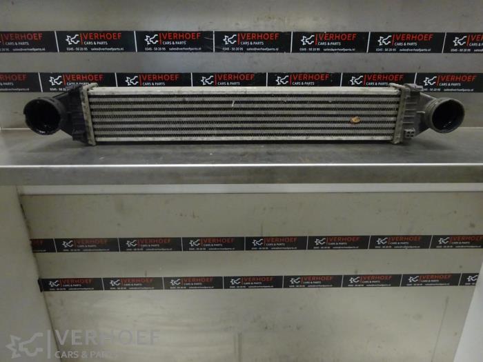 Gebruikte Intercooler Mercedes B (W245) 2.0 B-180 CDI 16V Prijs € 40,00 Margeregeling aangeboden door Verhoef Cars & Parts