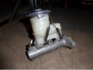 Gebruikte Hoofdremcilinder Honda Civic (EJ/EK) 1.5i LS 16V Prijs op aanvraag aangeboden door Verhoef Cars & Parts