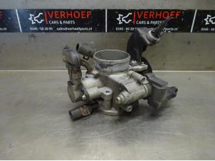 Gebruikte Gasklephuis Hyundai i30 (FD) 1.6 CVVT 16V Prijs € 35,00 Margeregeling aangeboden door Verhoef Cars & Parts
