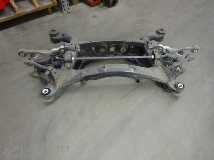 Gebruikte Subframe Lexus GS (..L10) 300h 2.5 V6 24V Prijs op aanvraag aangeboden door Verhoef Cars & Parts