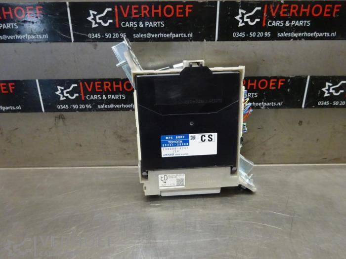 Gebruikte Computer Diversen Lexus GS (..L10) 300h 2.5 V6 24V Prijs op aanvraag aangeboden door Verhoef Cars & Parts