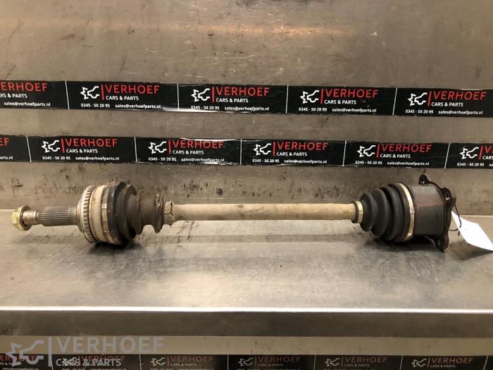 Gebruikte Aandrijfas rechts-achter Lexus IS (E2) 200 2.0 24V Prijs op aanvraag aangeboden door Verhoef Cars & Parts
