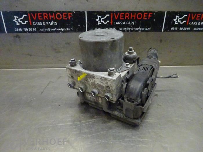 ABS Pomp Nissan NV 200 (M20M), 2010 1.5 dCi 90, Bestel, Diesel, 1.461cc, 66kW (90pk), FWD, K9K892; EURO4, 2011-04 (Gebruikt)