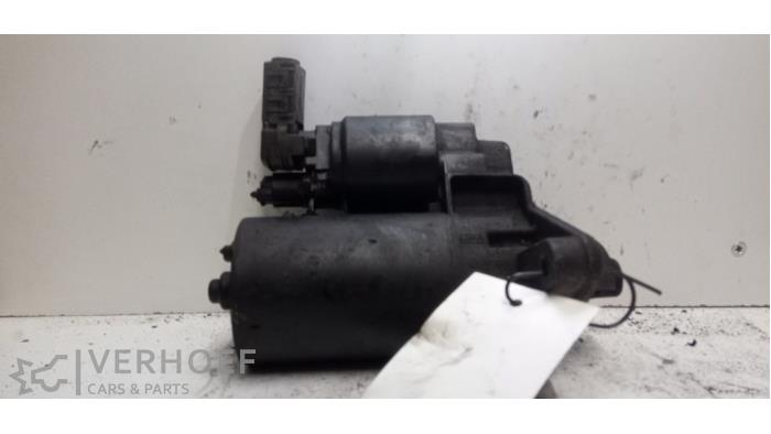 Gebruikte Startmotor Toyota Carina E (T19) 1.8i 16V Prijs op aanvraag aangeboden door Verhoef Cars & Parts