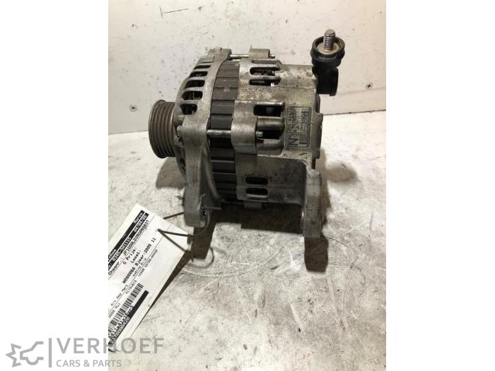 Gebruikte Dynamo Subaru Impreza II (GD) 2.0 WRX Prijs € 80,00 Margeregeling aangeboden door Verhoef Cars & Parts