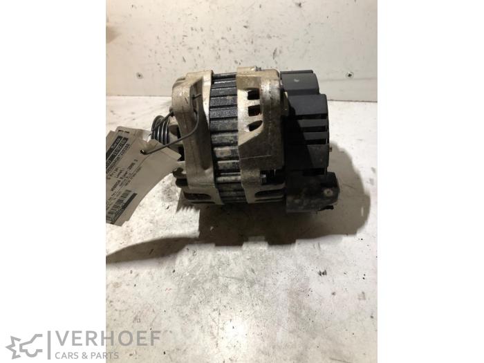 Gebruikte Dynamo Kia Picanto (BA) 1.0 12V Prijs € 30,00 Margeregeling aangeboden door Verhoef Cars & Parts