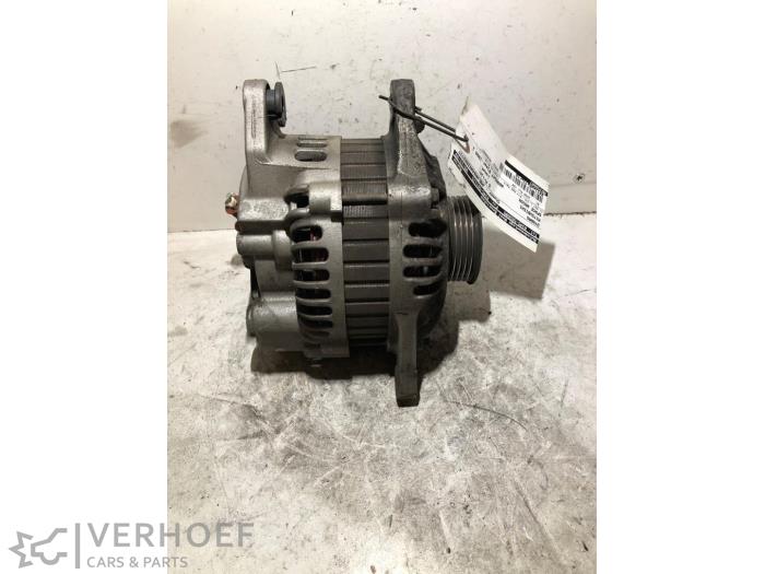 Gebruikte Dynamo Mitsubishi Space Wagon (N8/N9) 2.4 16V GDI GLX Prijs € 40,00 Margeregeling aangeboden door Verhoef Cars & Parts