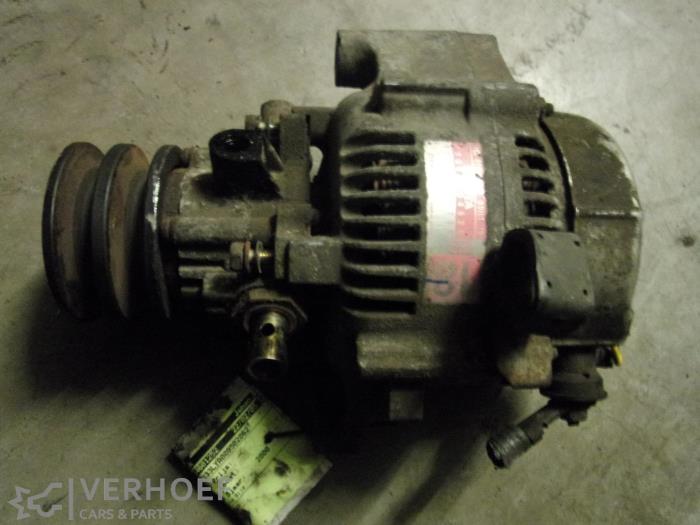 Gebruikte Dynamo Toyota Dyna 100 (LY/YY) 100 2.4D Prijs € 90,75 Inclusief btw aangeboden door Verhoef Cars & Parts