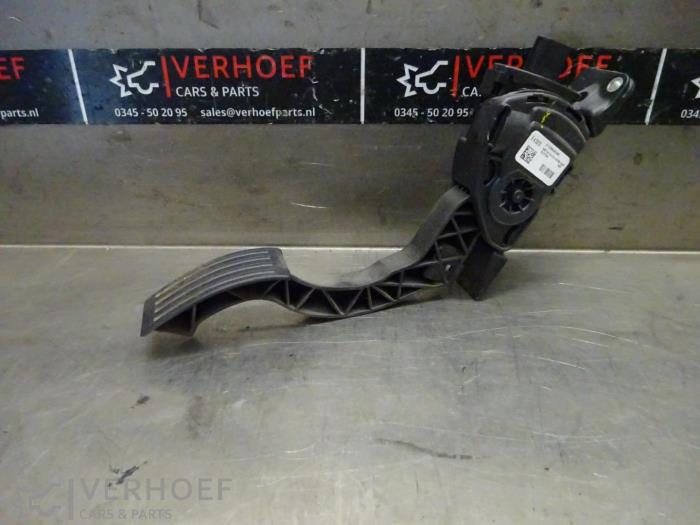 Gebruikte Sensor Gaspedaalpositie Volvo V40 (MV) 1.6 D2 Prijs € 20,00 Margeregeling aangeboden door Verhoef Cars & Parts