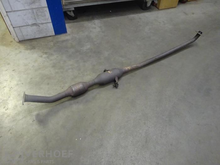 Gebruikte Katalysator Toyota Corolla Verso (R10/11) 1.8 16V VVT-i Prijs € 150,00 Margeregeling aangeboden door Verhoef Cars & Parts