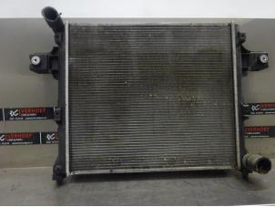 Gebruikte Radiateur Jeep Grand Cherokee (WH/WK) 3.0 CRD V6 24V Prijs op aanvraag aangeboden door Verhoef Cars & Parts