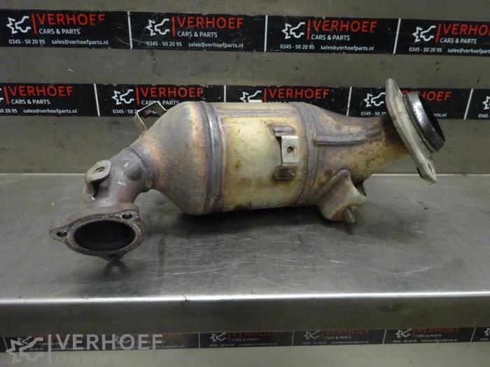 Gebruikte Katalysator Toyota Corolla Verso (R10/11) 2.2 D-4D 16V Prijs op aanvraag aangeboden door Verhoef Cars & Parts