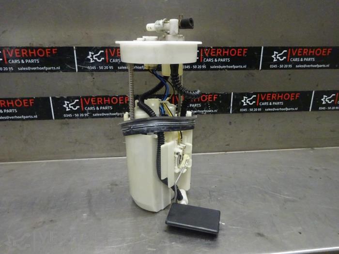 Gebruikte Benzinepomp Honda Civic (FK/FN) 1.8i VTEC 16V Prijs op aanvraag aangeboden door Verhoef Cars & Parts