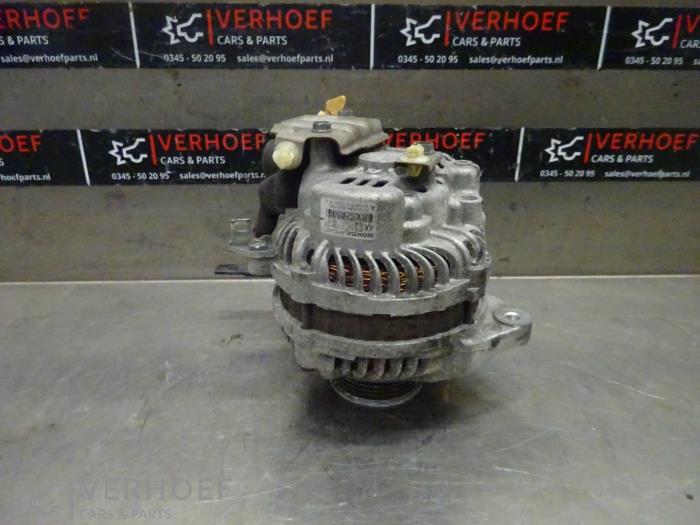 Gebruikte Dynamo Honda Civic (FK/FN) 1.8i VTEC 16V Prijs € 50,00 Margeregeling aangeboden door Verhoef Cars & Parts