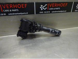 Gebruikte Schakelaar Ruitenwisser Peugeot 107 1.0 12V Prijs op aanvraag aangeboden door Verhoef Cars & Parts