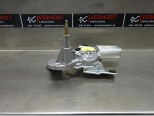Gebruikte Motor Ruitenwisser achter Honda CR-V (RD6/7/8) 2.0i 16V VTEC Prijs op aanvraag aangeboden door Verhoef Cars & Parts