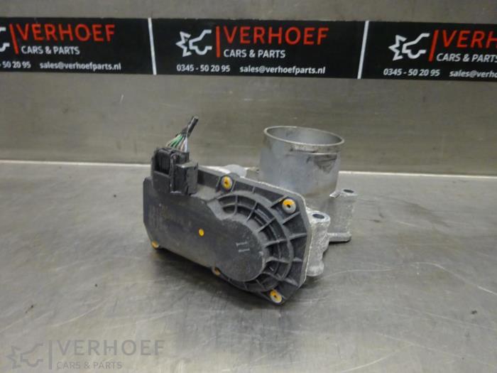 Gebruikte Gasklephuis Renault Twingo III (AH) 1.0 SCe 70 12V Prijs € 75,00 Margeregeling aangeboden door Verhoef Cars & Parts