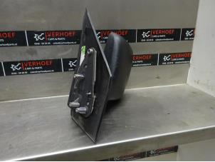 Gebruikte Spiegel Buiten links Ford Transit Connect 1.8 TDdi LWB Euro 4 Prijs € 40,00 Margeregeling aangeboden door Verhoef Cars & Parts