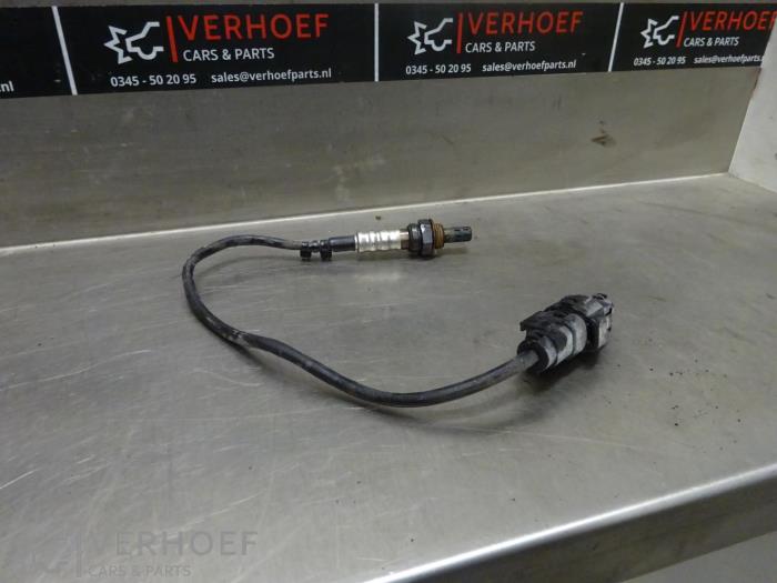 Gebruikte Lambda Sonde Kia Carens III (FG) 2.0i CVVT 16V Prijs € 20,00 Margeregeling aangeboden door Verhoef Cars & Parts