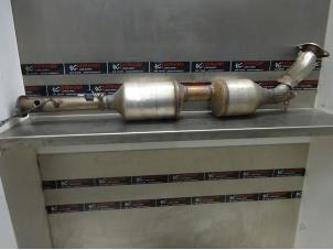 Gebruikte Katalysator Toyota Hilux V/VI 2.4 D 16V 4WD Prijs op aanvraag aangeboden door Verhoef Cars & Parts