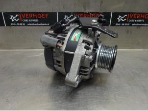 Gebruikte Dynamo Toyota Hilux V/VI 2.4 D 16V 4WD Prijs op aanvraag aangeboden door Verhoef Cars & Parts