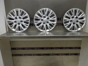 Gebruikte Wieldop set Kia Cee'd (JDB5) 1.6 GDI 16V Prijs op aanvraag aangeboden door Verhoef Cars & Parts