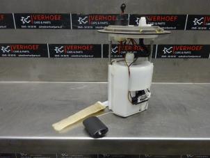 Gebruikte Benzinepomp Kia Cee'd (JDB5) 1.6 GDI 16V Prijs € 100,00 Margeregeling aangeboden door Verhoef Cars & Parts