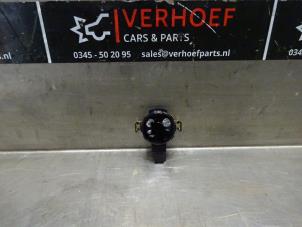 Gebruikte Sensor regen Kia Niro I (DE) 1.6 GDI Hybrid Prijs € 50,00 Margeregeling aangeboden door Verhoef Cars & Parts