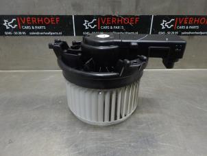 Gebruikte Chaufage Ventilatiemotor Toyota Hilux VI 2.4 D 16V 4WD Prijs op aanvraag aangeboden door Verhoef Cars & Parts