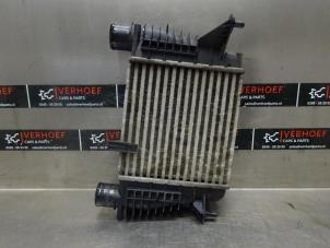 Gebruikte Intercooler Renault Clio III (BR/CR) 1.2 16V TCe 100 Prijs op aanvraag aangeboden door Verhoef Cars & Parts