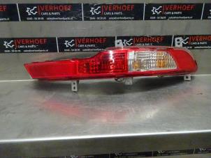 Gebruikte Knipperlicht rechts Kia Sportage (SL) 2.0 CVVT 16V 4x2 Prijs op aanvraag aangeboden door Verhoef Cars & Parts