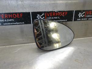 Gebruikte Spiegelglas rechts Chevrolet Aveo 1.2 16V Prijs € 25,00 Margeregeling aangeboden door Verhoef Cars & Parts