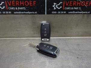 Gebruikte Sleutel Kia Sportage (SL) 1.6 GDI 16V 4x2 Prijs € 100,00 Margeregeling aangeboden door Verhoef Cars & Parts