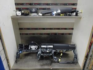 Gebruikte Airbag set + dashboard Lexus IS (E3) 300h 2.5 16V Prijs op aanvraag aangeboden door Verhoef Cars & Parts