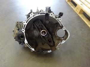 Gebruikte Versnellingsbak Mitsubishi Colt (Z2/Z3) 1.1 12V Prijs op aanvraag aangeboden door Verhoef Cars & Parts