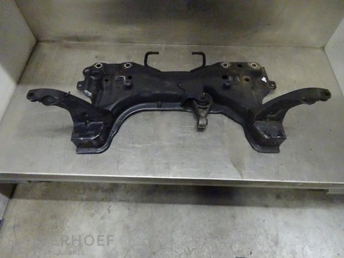 Gebruikte Subframe Ford Transit Connect 1.8 TDCi 90 DPF Prijs op aanvraag aangeboden door Verhoef Cars & Parts