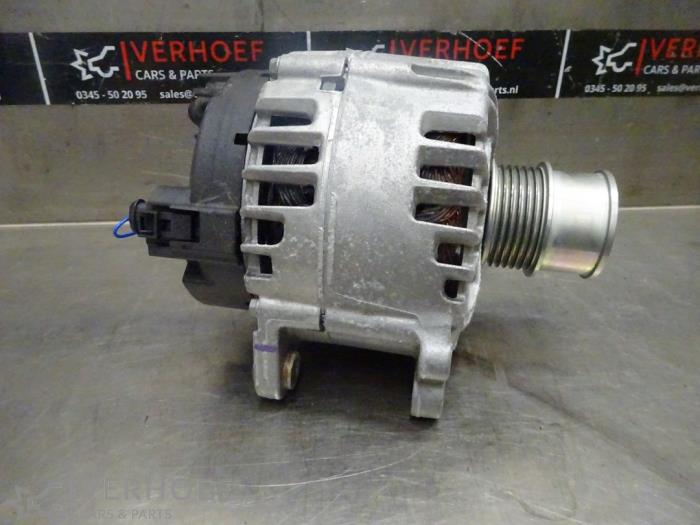 Gebruikte Dynamo Volkswagen T-Roc I 1.5 TSI Evo BMT 16V Prijs € 95,00 Margeregeling aangeboden door Verhoef Cars & Parts