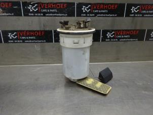 Gebruikte Benzinepomp Toyota Corolla Verso (R10/11) 1.6 16V VVT-i Prijs € 60,00 Margeregeling aangeboden door Verhoef Cars & Parts