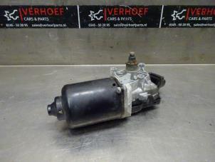 Gebruikte Ruitenwissermotor voor Toyota Avensis Verso (M20) Prijs € 50,00 Margeregeling aangeboden door Verhoef Cars & Parts