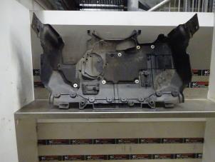 Gebruikte Beschermplaat bodem Subaru Forester (SH) 2.0 16V Prijs € 50,00 Margeregeling aangeboden door Verhoef Cars & Parts