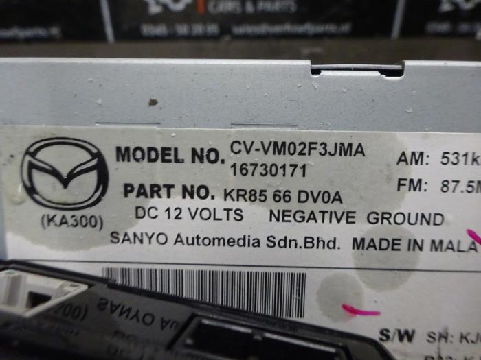 Display Multi Media regelunit van een Mazda CX-5 (KE,GH) 2.2 SkyActiv-D 16V 2WD 2014