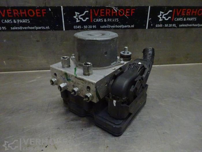 Gebruikte ABS Pomp Nissan Qashqai (J11) 1.6 dCi Prijs op aanvraag aangeboden door Verhoef Cars & Parts