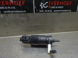 Gebruikte Ruitensproeierpomp voor Suzuki Swift (ZA/ZC/ZD) 1.2 16_ Prijs € 20,00 Margeregeling aangeboden door Verhoef Cars & Parts