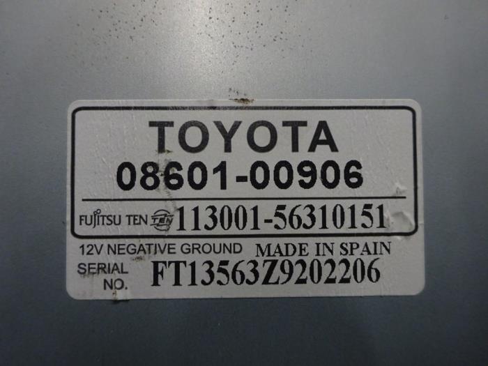 CD Speler van een Toyota Yaris (P1) 1.3 16V VVT-i 2001