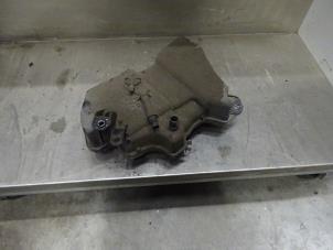 Gebruikte Adblue tank Volkswagen Touran (5T1) 2.0 TDI 150 Prijs € 200,00 Margeregeling aangeboden door Verhoef Cars & Parts