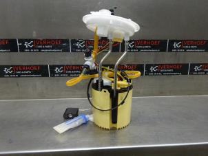 Gebruikte Benzinepomp Landrover Range Rover Evoque II (LZC/LZS/LZH) Prijs op aanvraag aangeboden door Verhoef Cars & Parts